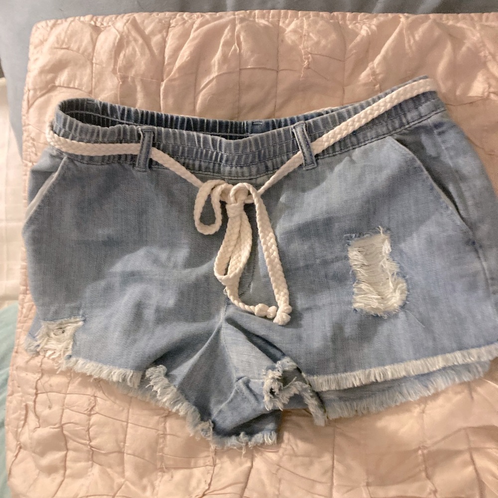NEW WITH TAGS ATTACHED from American Eagle. Purchased but never wore . S…